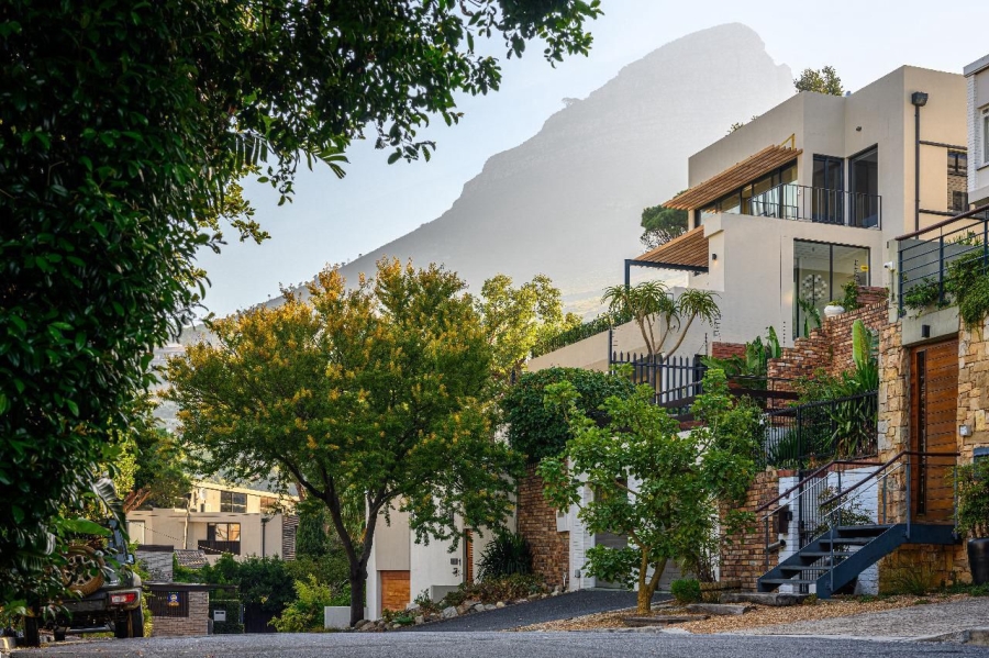 4 Bedroom Property for Sale in Tamboerskloof Western Cape